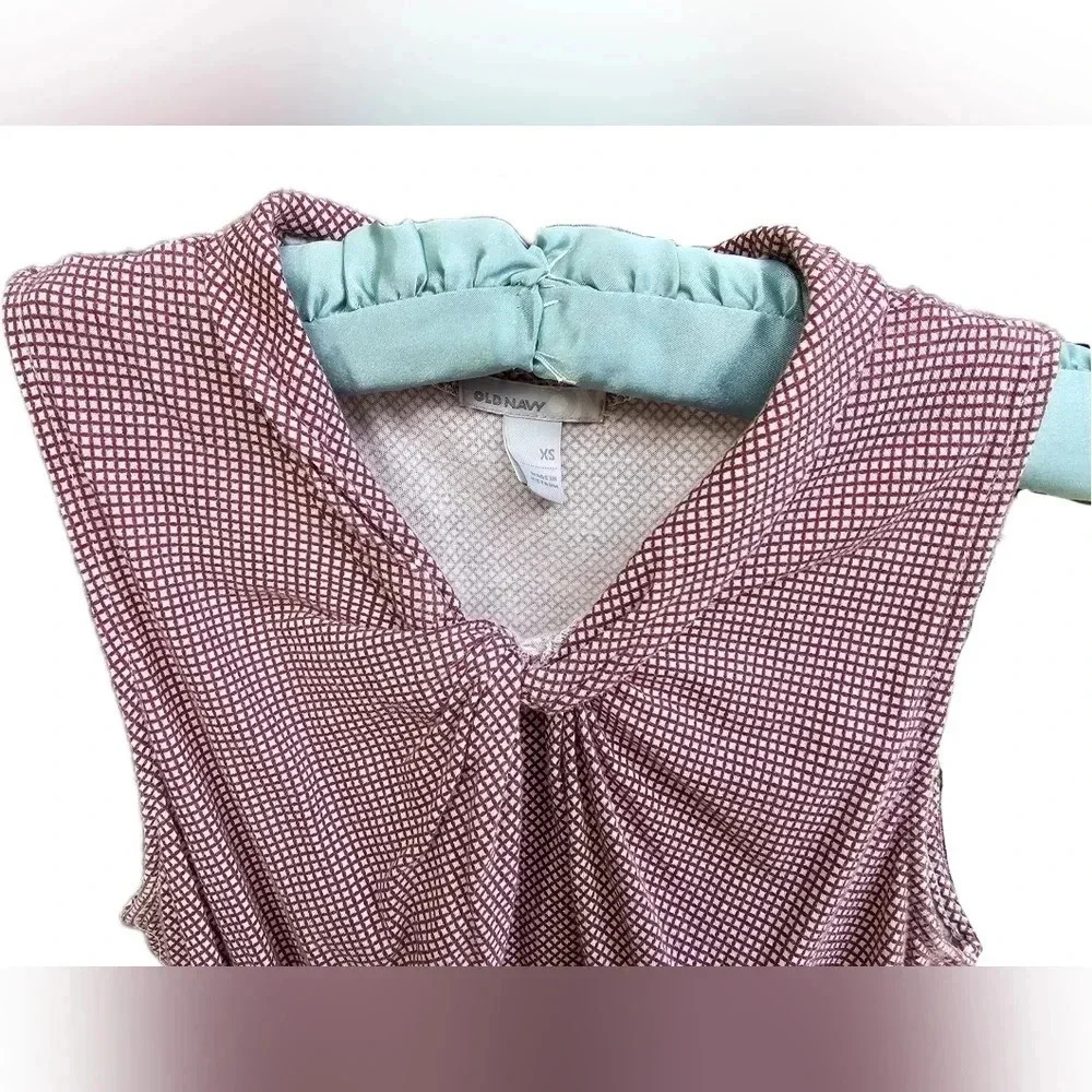 Old Navy, Size XS, Red Gingham Sleeveless Top - Picture 12 of 15